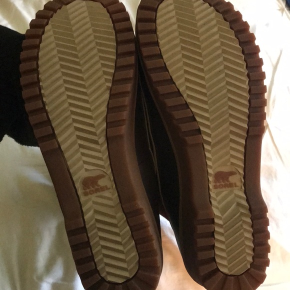 Sorel Winter Boots - Picture 4 of 5